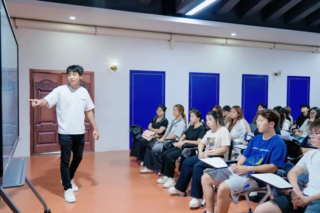 學(xué)子指導(dǎo)學(xué)生 學(xué)子指導(dǎo)學(xué)生